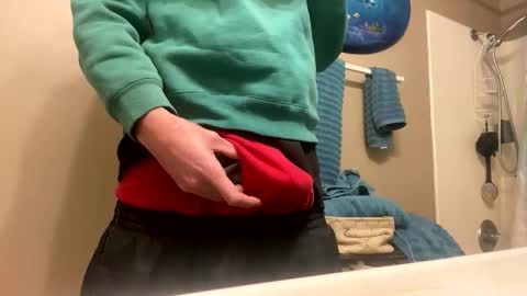 Snapshot of mrmeltyourheart chatting on January 17, 7:24 am James online show from January 17, 7:24 am