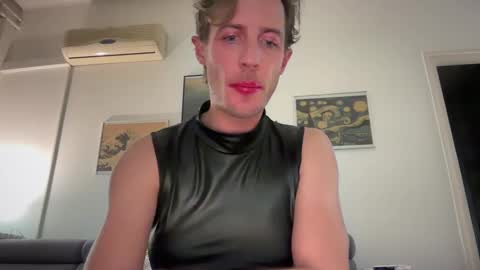 TaleOfLaura online show from December 13, 1:59 am