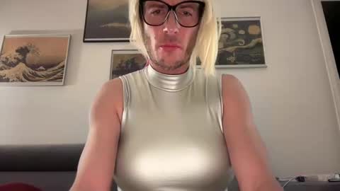 TaleOfLaura online show from January 14, 8:37 pm