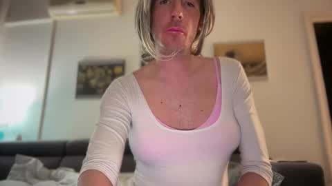 TaleOfLaura online show from March 5, 1:56 am