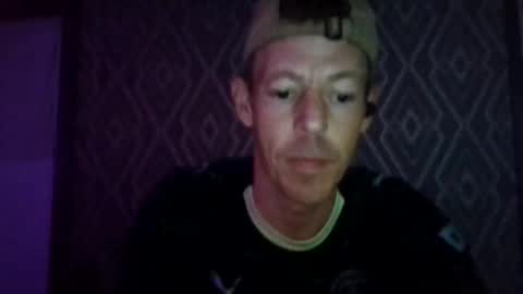 Snapshot of mrniceguyry chatting on April 18, 12:25 am mrniceguyry online show from April 18, 12:25 am