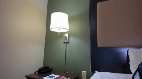 mromg007 online show from December 15, 2:54 pm