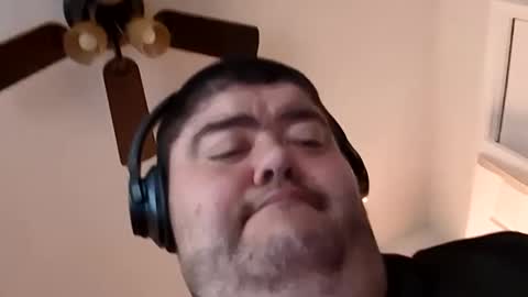 mrorange50187 online show from October 12, 1:32 pm