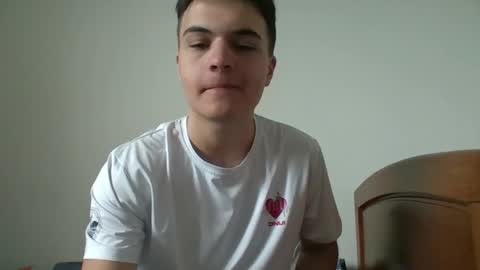 Snapshot of mrpine504 chatting on February 26, 3:49 am mrpine504 online show from February 26, 3:49 am