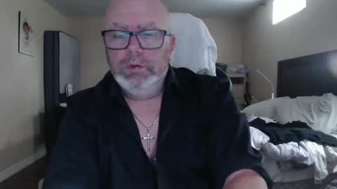 Snapshot of mrprestooo chatting on October 15, 2:50 pm mrprestooo online show from October 15, 2:50 pm