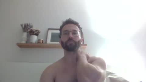 Snapshot of mrqatnight chatting on September 26, 11:36 am mrqatnight online show from September 26, 11:36 am