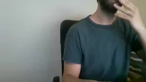 Snapshot of mrralph__90 chatting on December 6, 11:11 am Mrralph online show from December 6, 11:11 am