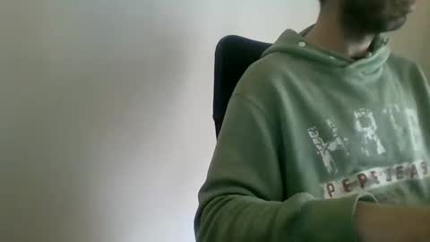 Snapshot of mrralph__90 chatting on February 24, 9:43 am Mrralph online show from February 24, 9:43 am