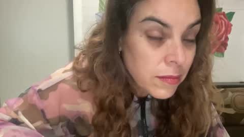 Snapshot of mrs_kinkie chatting on February 25, 1:09 am mrs_kinkie online show from February 25, 1:09 am