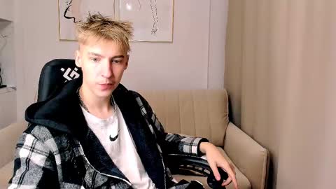 Adam online show from October 23, 10:58 am