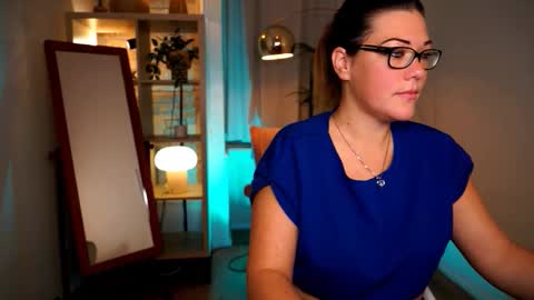 Tamara online show from October 8, 4:37 pm