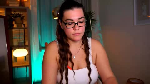 Tamara online show from January 5, 6:00 pm