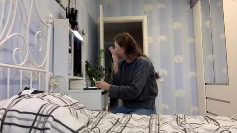 Snapshot of mrsmystory chatting on February 5, 6:35 am Kiti or Katia online show from February 5, 6:35 am