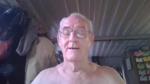 Chuck online show from April 11, 1:04 pm