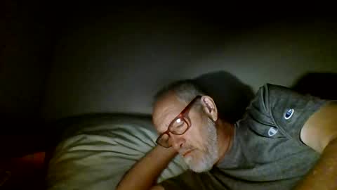 Snapshot of mrtease5 chatting on June 6, 5:23 am mrtease5 online show from June 6, 5:23 am
