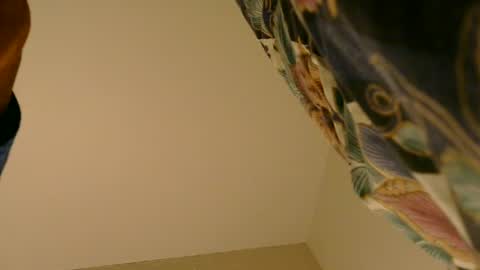 Snapshot of mrtease5 chatting on July 1, 3:52 am mrtease5 online show from July 1, 3:52 am