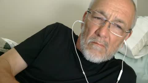 Snapshot of mrtease5 chatting on July 9, 4:16 am mrtease5 online show from July 9, 4:16 am