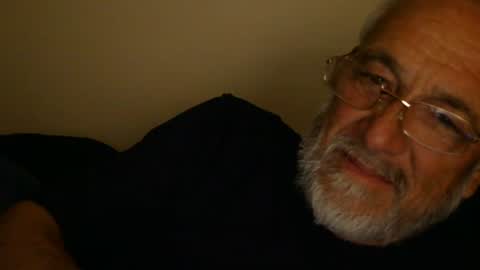 Snapshot of mrtease5 chatting on August 4, 4:59 am mrtease5 online show from August 4, 4:59 am