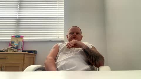 Snapshot of mrthick954 chatting on December 9, 7:18 pm mrthick954 online show from December 9, 7:18 pm