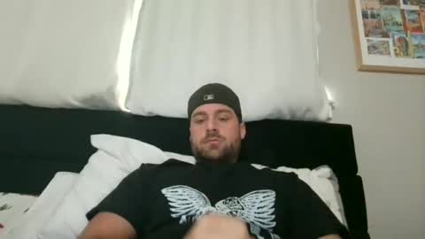 Snapshot of mrthickly818 chatting on March 23, 12:53 pm mrthickly818 online show from March 23, 12:53 pm