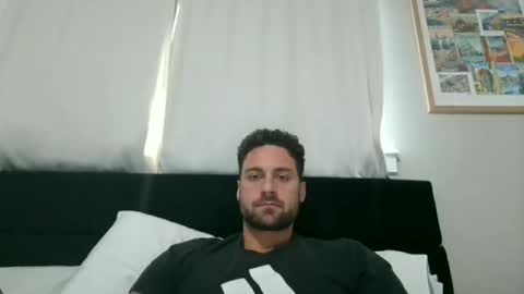 Snapshot of mrthickly818 chatting on April 15, 1:40 pm mrthickly818 online show from April 15, 1:40 pm