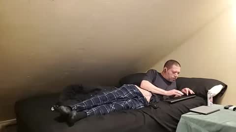 Snapshot of mrxhere chatting on February 24, 10:57 am mrxhere online show from February 24, 10:57 am