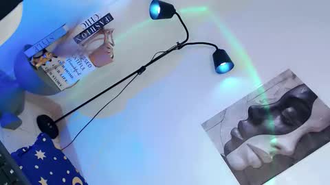 Channel online show from November 9, 10:19 pm