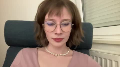 ms_christiana online show from May 5, 7:33 pm