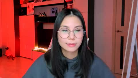 ms_emily_ online show from October 15, 6:08 pm