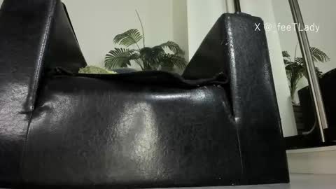 Snapshot of ms_enigma chatting on February 12, 12:44 pm Goddess. Miss. Lady. Queen. Madam Milady online show from February 12, 12:44 pm