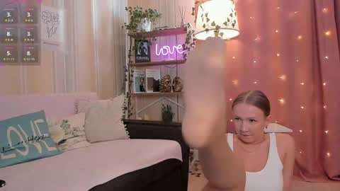 Snapshot of ms_evasweet chatting on May 3, 11:16 am Eva 3 online show from May 3, 11:16 am