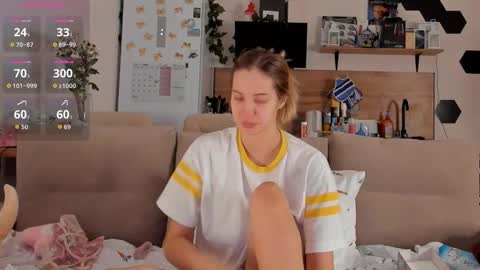 Snapshot of ms_foryou chatting on November 5, 3:50 am Ms ForYOU online show from November 5, 3:50 am