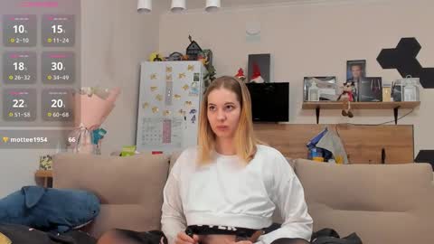 Ms ForYOU online show from March 26, 3:50 pm