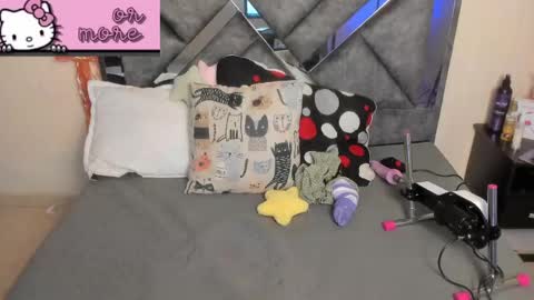 Ms Meloddy online show from April 24, 2:30 pm