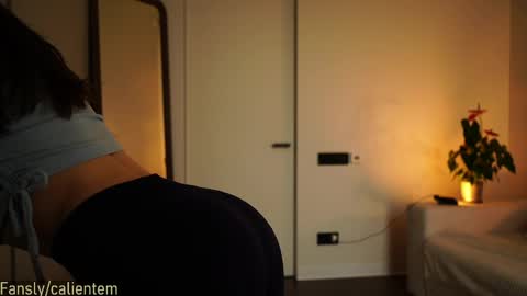 Your M online show from April 29, 2:43 pm