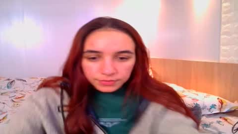 ms_sophiee online show from December 6, 1:18 am