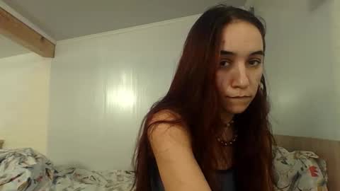 ms_sophiee online show from December 18, 7:30 pm