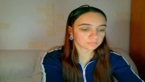 ms_sophiee online show from January 6, 6:41 pm
