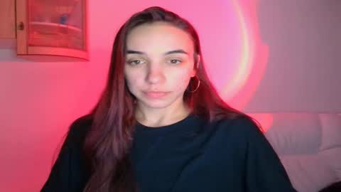 ms_sophiee online show from February 12, 6:40 pm