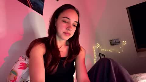 ms_sophiee online show from April 23, 10:03 am