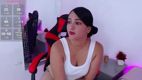 Snapshot of ms_valentina_01 chatting on October 24, 8:49 pm Valentina online show from October 24, 8:49 pm