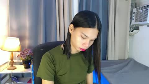 andrea online show from December 14, 8:34 am