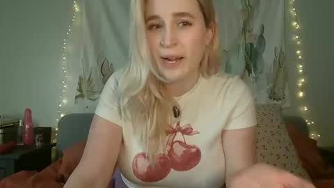 msclairewhatever online show from February 6, 7:39 pm