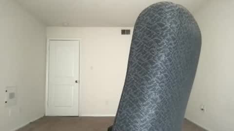 Chocolate  Candy   Stick online show from March 19, 6:01 pm