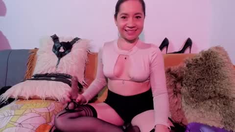 Miss Justine online show from December 16, 1:31 am