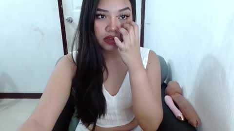 Olivia online show from March 19, 8:35 pm