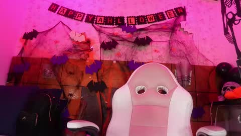 Manuela  online show from October 16, 3:07 am