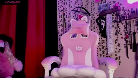 Snapshot of mstofastxforu chatting on March 8, 6:10 am mstofastxforu online show from March 8, 6:10 am