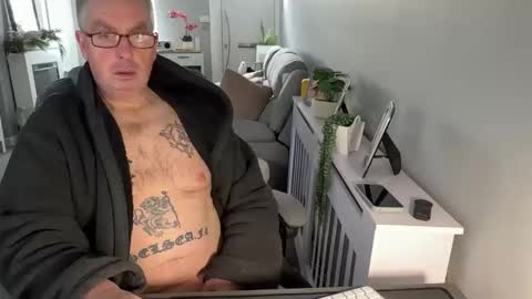 mtb1697 online show from December 5, 12:25 pm