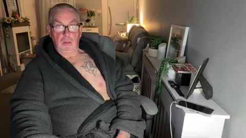 mtb1697 online show from March 29, 12:32 am